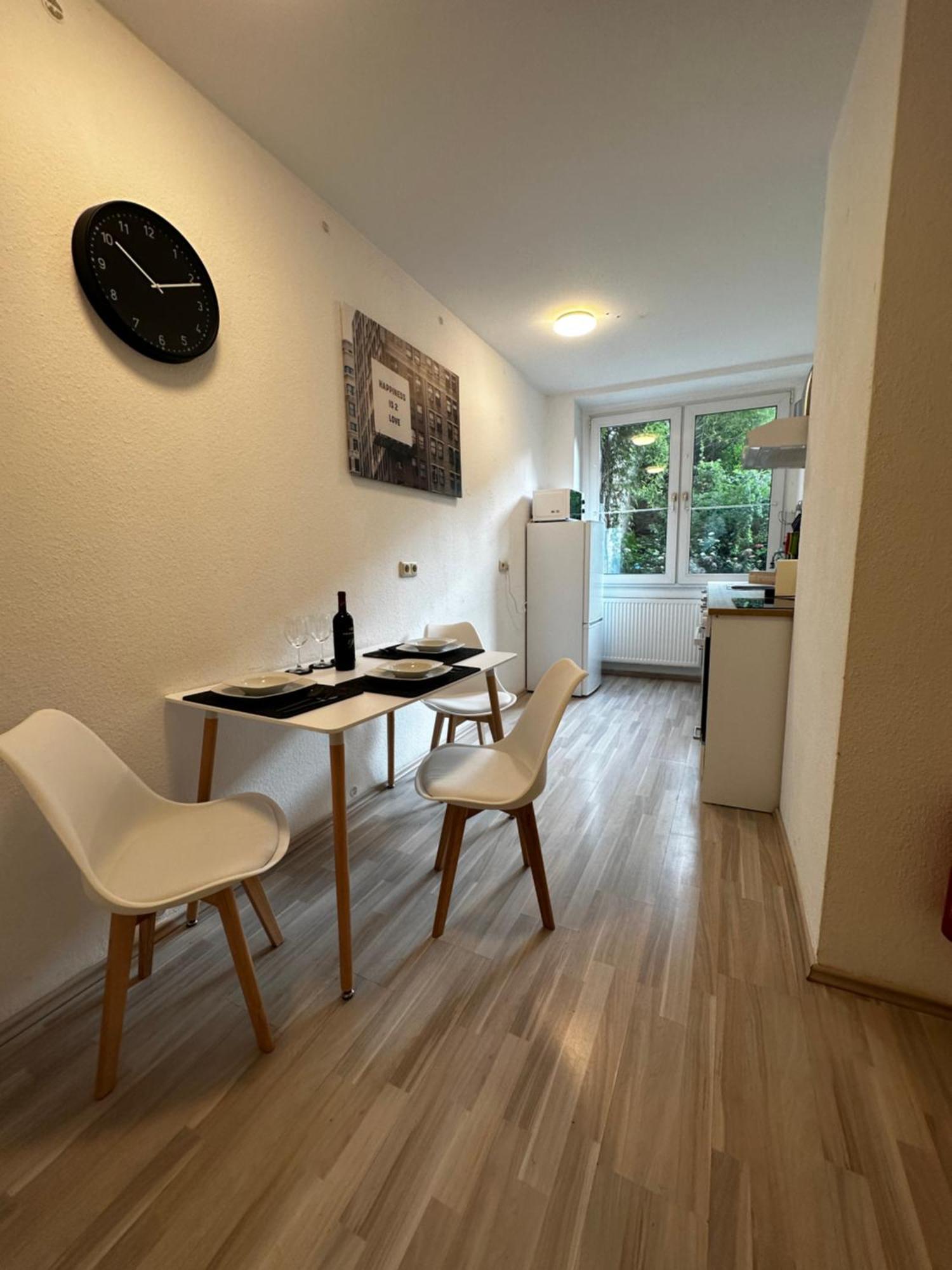 City Studios Mit Garten In Elberfeld- Zentral - Nespresso - Netflix وبرتال الغرفة الصورة